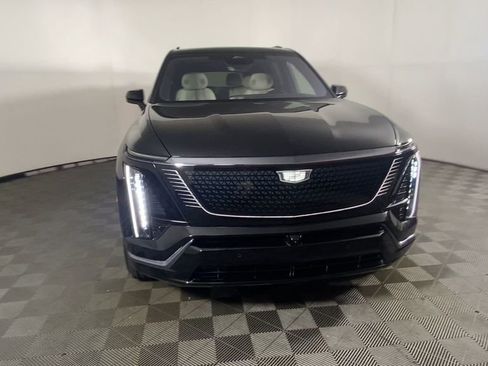 New 2026 Cadillac Vistiq Sport w/ LPO, Floor Liner Package image 6