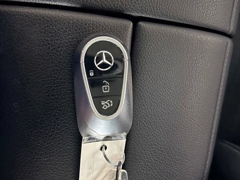Used 2022 Mercedes-Benz S 500 4MATIC w/ AMG Line Package image 25