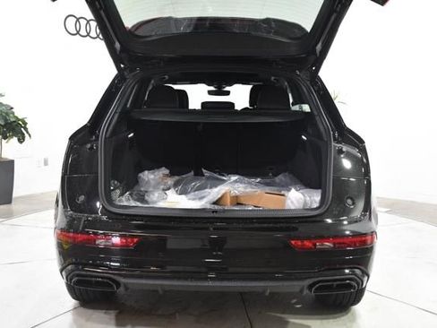 Used 2024 Audi Q5 2.0T Premium w/ Summer of Audi Package AWD/4WD image 14