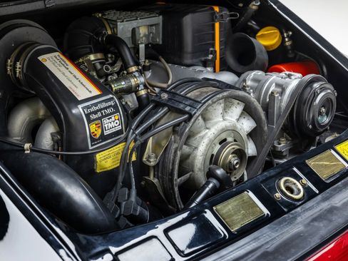 Used 1989 Porsche 911 Carrera RWD image 23