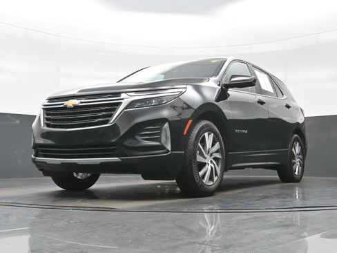 Used 2022 Chevrolet Equinox LT FWD image 28