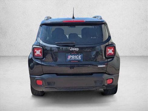 Used 2015 Jeep Renegade Latitude w/ Popular Equipment Group FWD image 4