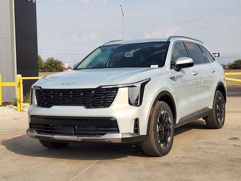 New 2026 Kia Sorento S AWD/4WD image 2