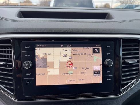 Used 2021 Volkswagen Atlas SEL Premium image 21