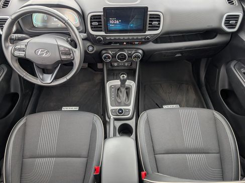 Certified 2025 Hyundai Venue Limited image 5