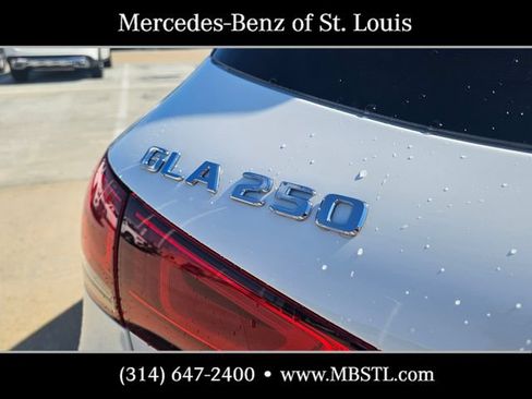 Used 2023 Mercedes-Benz GLA 250 4MATIC image 6