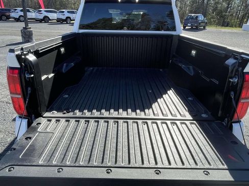 Used 2025 Toyota Tacoma SR5 RWD image 9