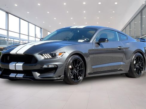 Used 2020 Ford Mustang Shelby GT350 w/ Technology Package RWD image 8
