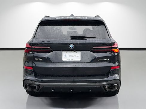 New 2026 BMW X5 xDrive50e w/ M Sport Package AWD/4WD image 4