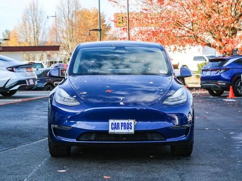 Used 2020 Tesla Model Y Long Range image 3