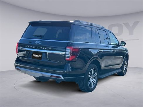 Used 2024 Ford Expedition Limited image 5