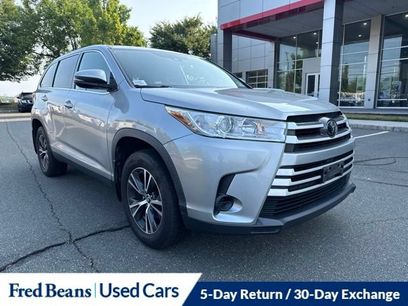 Used 2019 Toyota Highlander LE