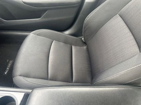 Used 2023 Nissan Altima 2.5 SV image 13