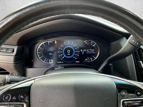 Used 2019 Cadillac Escalade Luxury RWD image 21