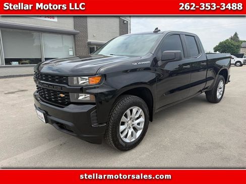 Used 2021 Chevrolet Silverado 1500 Custom AWD/4WD image 1