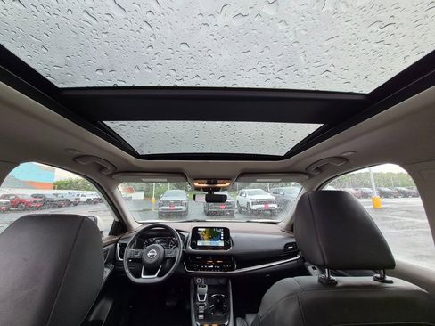 Used 2023 Nissan Rogue SL w/ SL Premium Package FWD image 40