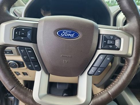 Used 2019 Ford F150 Lariat w/ Equipment Group 502A Luxury AWD/4WD image 12