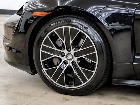 Used 2023 Porsche Taycan image 51
