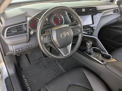 Used 2018 Toyota Camry XSE FWD image 10