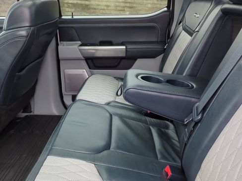 Used 2022 Ford F150 Limited image 12