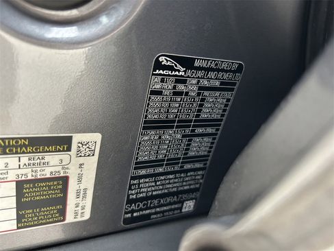 Used 2024 Jaguar F-PACE R-Dynamic S image 10