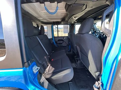 Used 2023 Jeep Wrangler Willys image 29