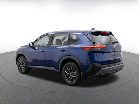 Used 2026 Nissan Rogue SV FWD image 7