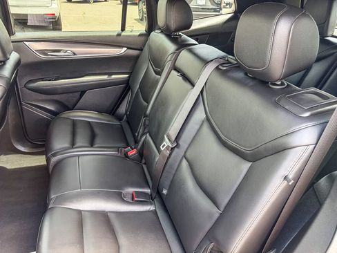 Certified 2023 Cadillac XT6 Luxury FWD image 33