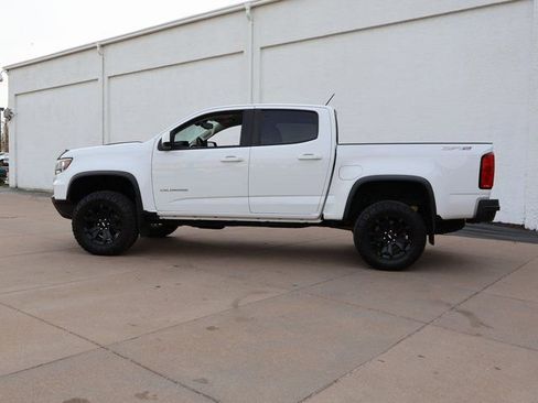 Certified 2021 Chevrolet Colorado ZR2 w/ ZR2 Dusk Special Edition image 4