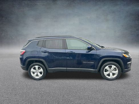 Used 2018 Jeep Compass Latitude w/ Popular Equipment Group image 33