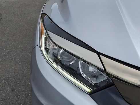 Used 2022 Honda HR-V EX image 9