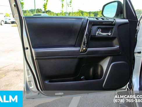 Used 2023 Toyota 4Runner TRD Off-Road Premium w/ Moonroof Package AWD/4WD image 40