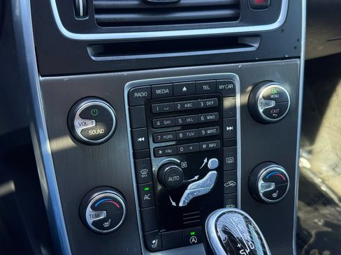 Used 2015 Volvo S60 T5 Premier FWD image 33