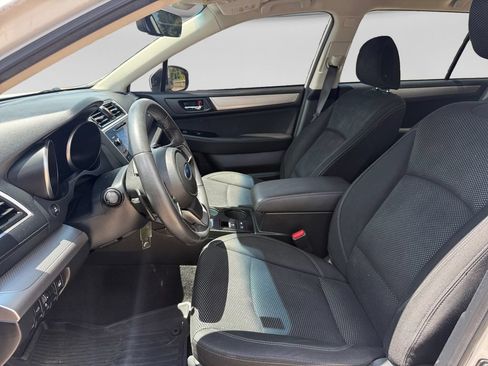 Used 2019 Subaru Outback 2.5i Premium AWD/4WD image 22
