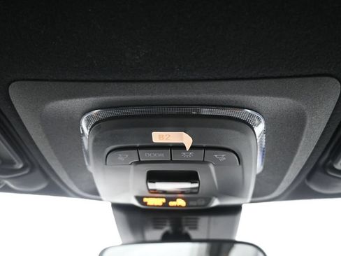 Used 2024 Toyota Corolla SE FWD image 17