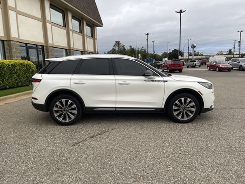 Used 2022 Lincoln Corsair Reserve w/ Equipment Group 201A AWD/4WD image 3