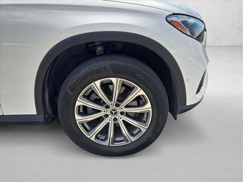 Used 2023 Mercedes-Benz GLC 300 4MATIC image 22