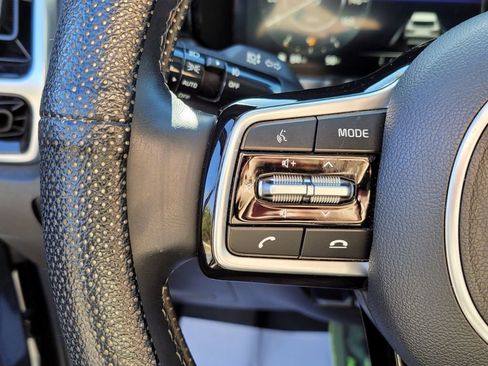 Used 2023 Kia Sorento SX image 26