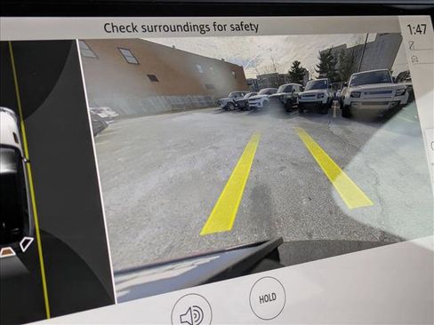 Used 2025 Land Rover Range Rover Velar Dynamic SE image 12