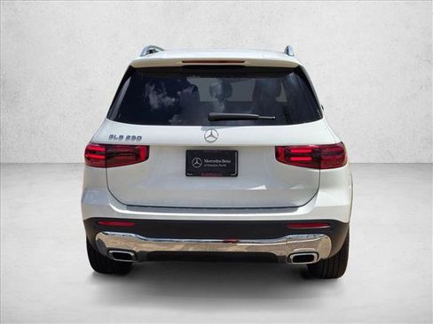 Certified 2026 Mercedes-Benz GLB 250 image 7