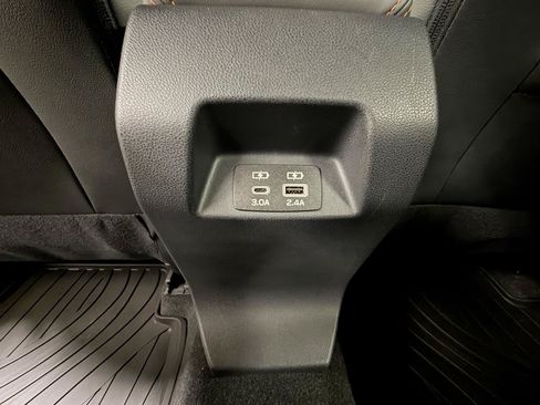 Used 2024 Subaru Crosstrek 2.5i Limited AWD/4WD image 23