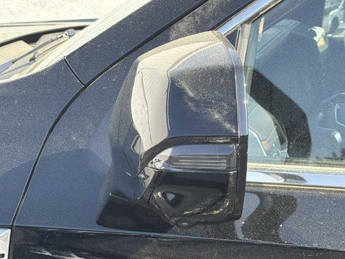 New 2026 GMC Yukon Denali w/ Sun & Power Step Package image 38