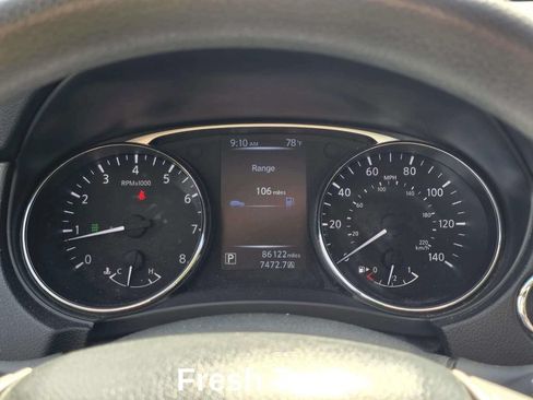 Used 2014 Nissan Rogue SV AWD/4WD image 13