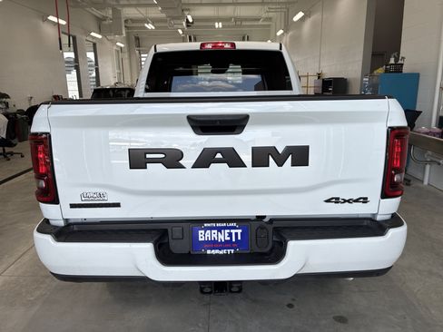 Used 2025 RAM 2500 Big Horn AWD/4WD image 9