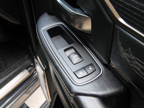 Used 2019 RAM 2500 Limited AWD/4WD image 39