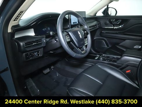 Used 2024 Lincoln Corsair AWD image 17