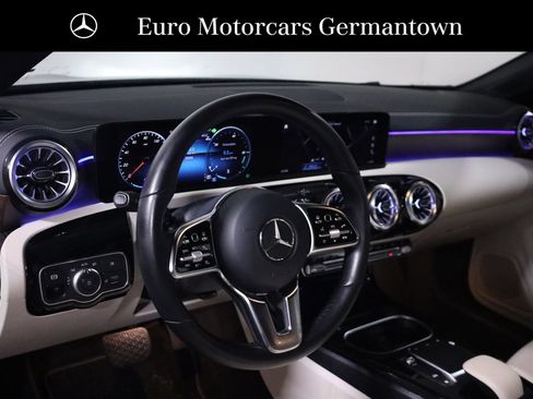 Used 2023 Mercedes-Benz CLA 250 4MATIC image 42