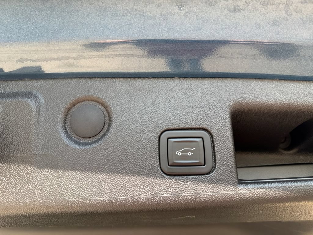 Used 2024 Chevrolet Equinox LT AWD/4WD image 38