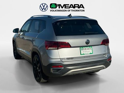 Used 2023 Volkswagen Taos SE w/ Black Wheel Package AWD/4WD image 3