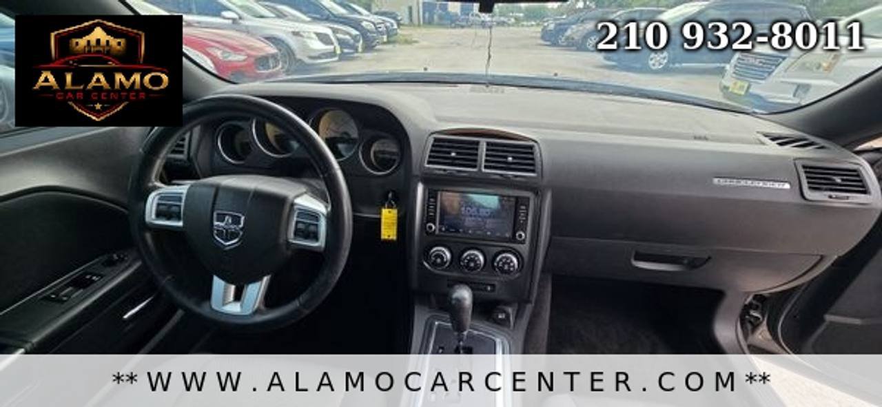 Used 2014 Dodge Challenger SXT RWD image 15
